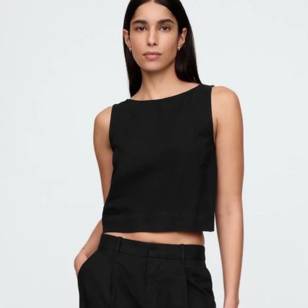 Abercrombie linen blend crop top in black